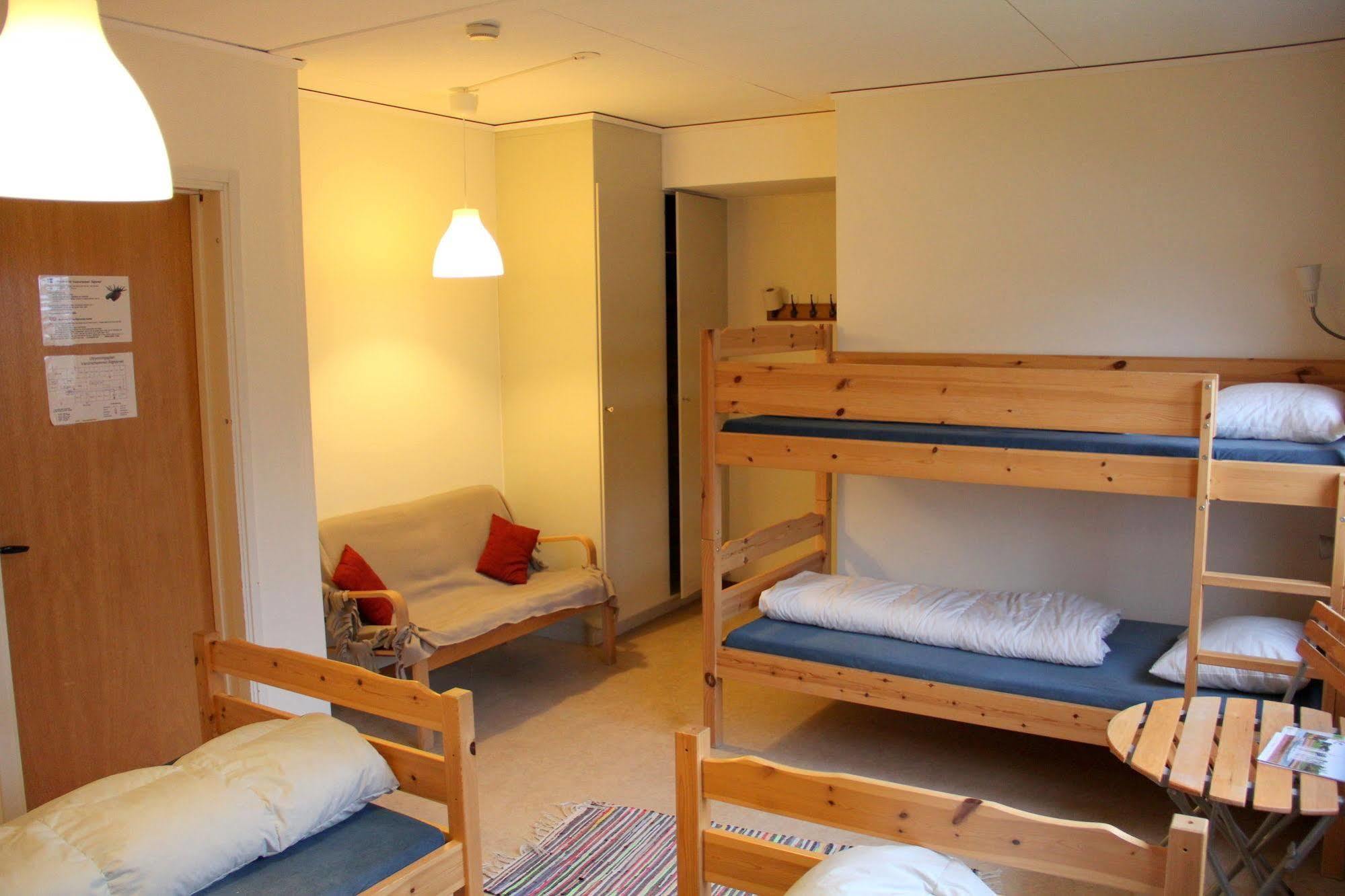 Haellefors Vandrarhem-Hostel & Kanotcenter Exterior photo